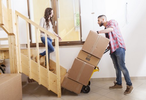 Example of load-based and cubic-yard storage rate options